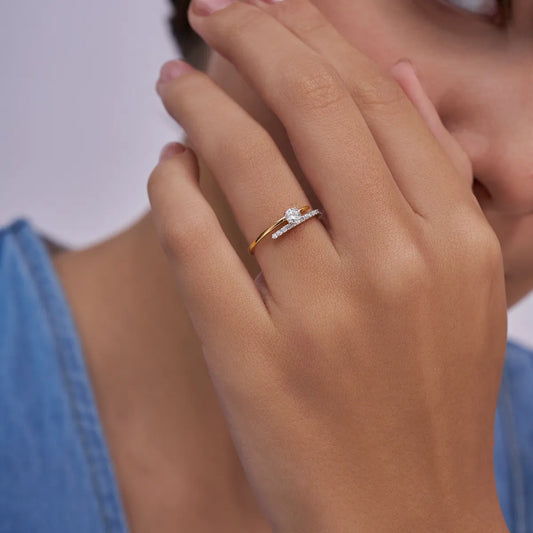 Twisted Solitaire Crossover Ring