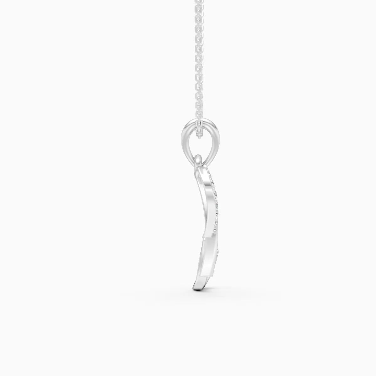 Elegant Heart-Shaped 'R' Pendant