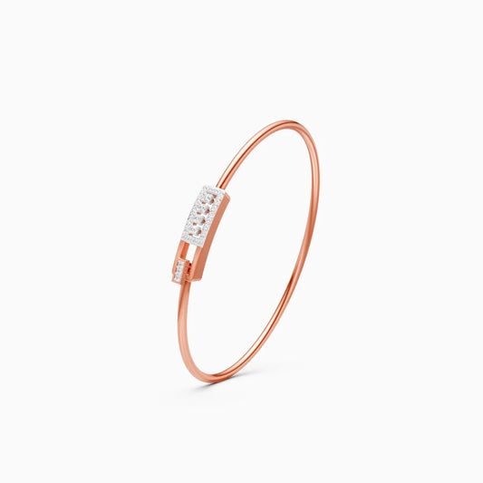Elegant Rectangular motif Diamond Kada