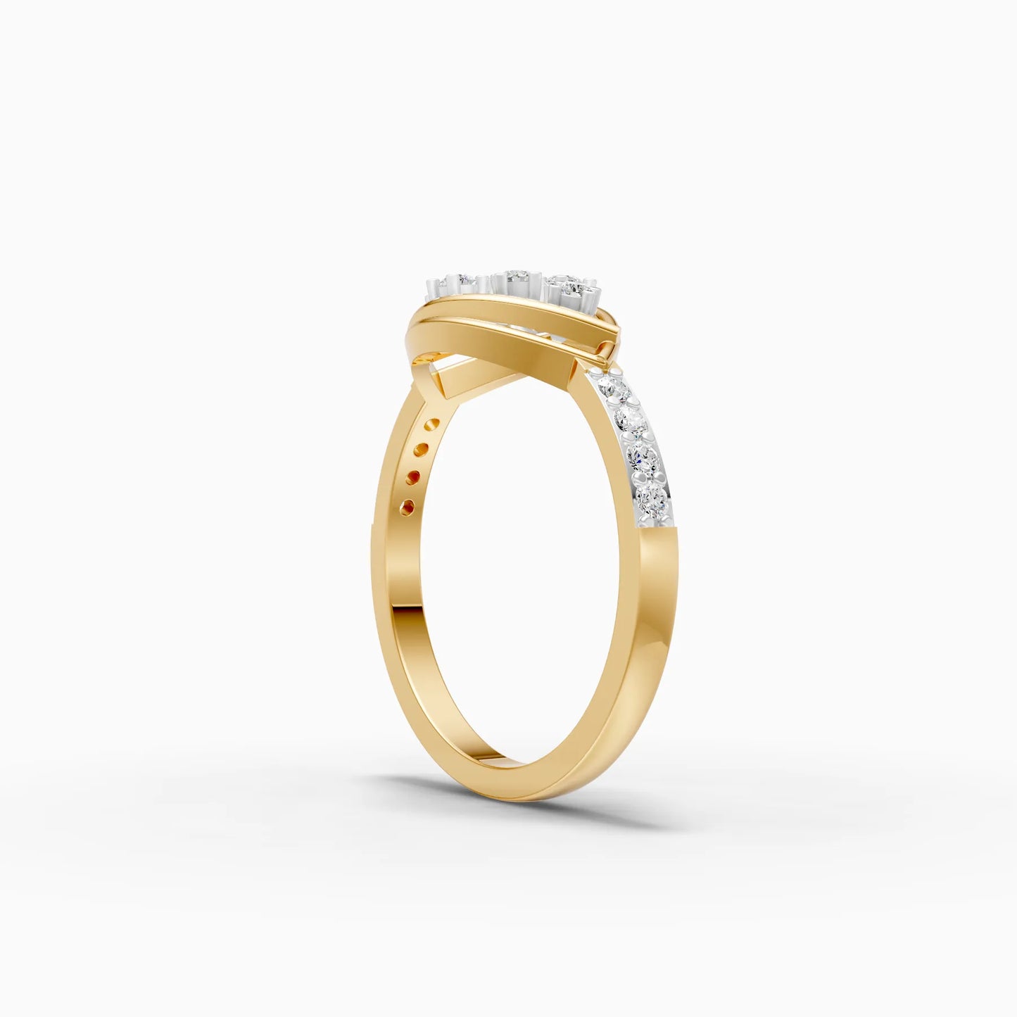 Twisted Marquise-Shaped Cluster Ring