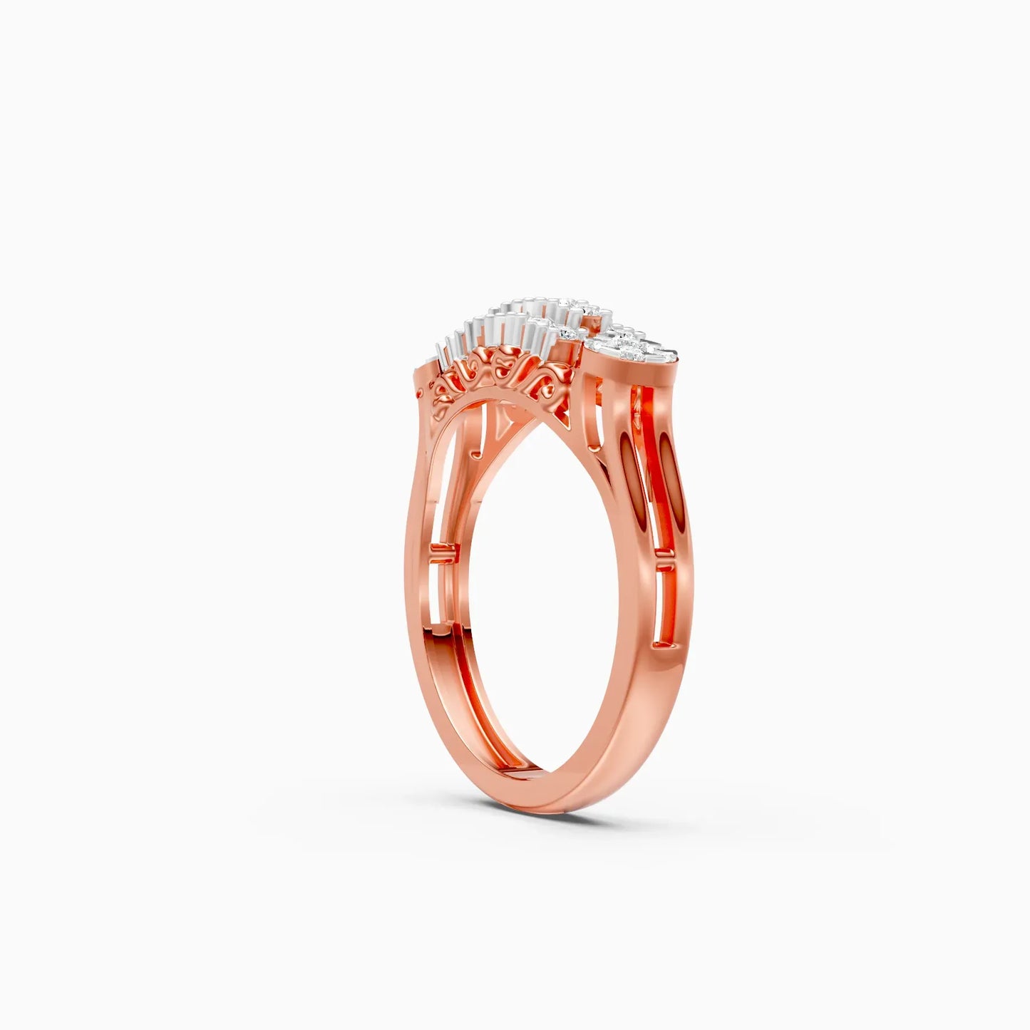 Attractive Round Cluster Diamond Engagement Ring