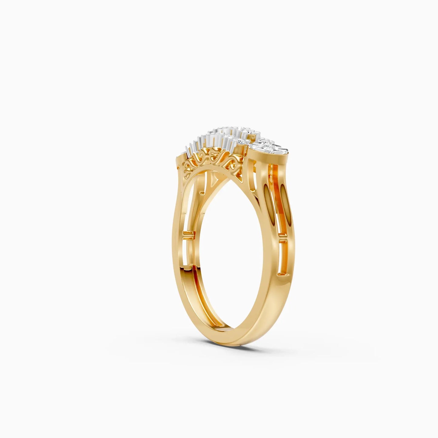 Attractive Round Cluster Diamond Engagement Ring