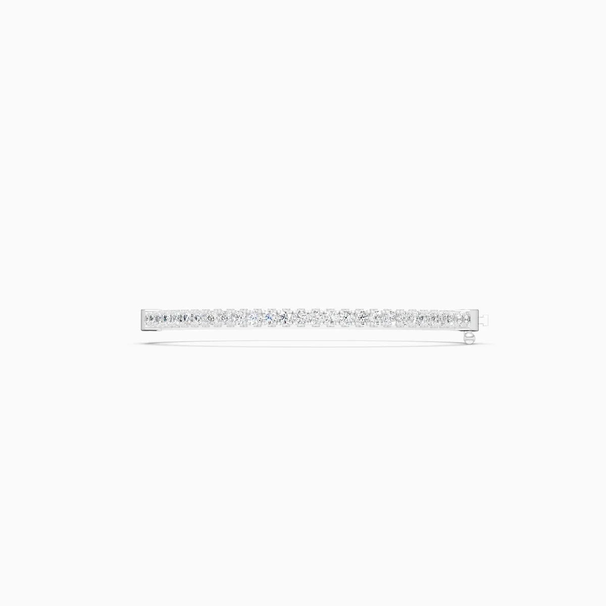 Radiant Look Diamond Bracelet in Sleek Design