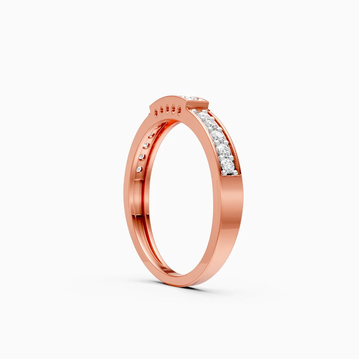 Luxurious Round Diamond Wedding Band