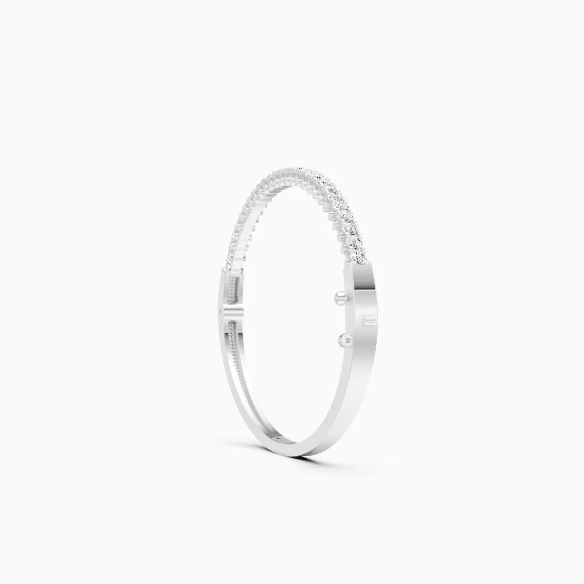 Radiant Look Diamond Bracelet in Sleek Design