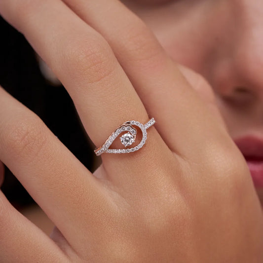 HaloTwist Lab Grown Diamond Ring