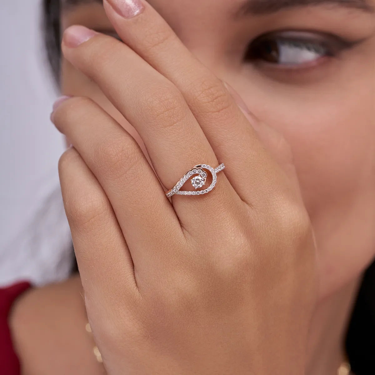 HaloTwist Lab Grown Diamond Ring