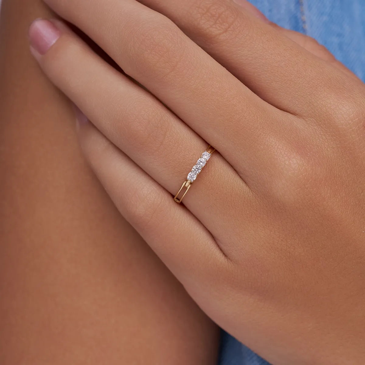 Geometric Split Shank Diamond Ring