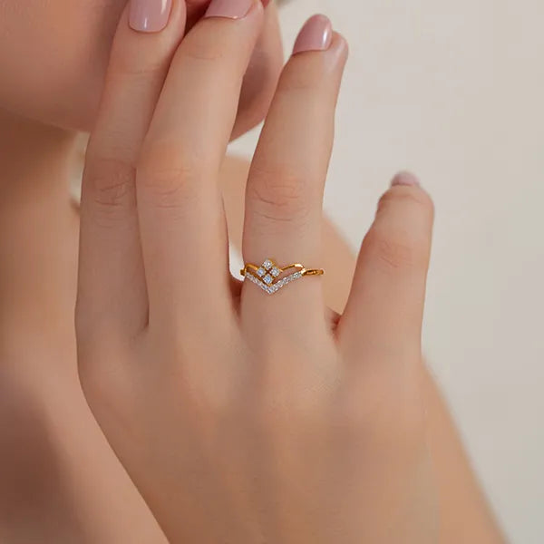 Elegant V-Shaped Diamond Cluster Ring
