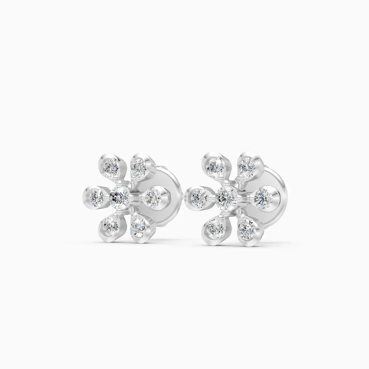 Sparkling Petal Chic Diamond earrings