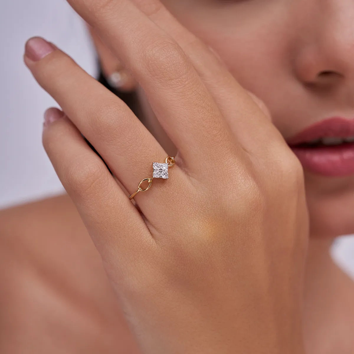 Diamond Link Cluster Ring