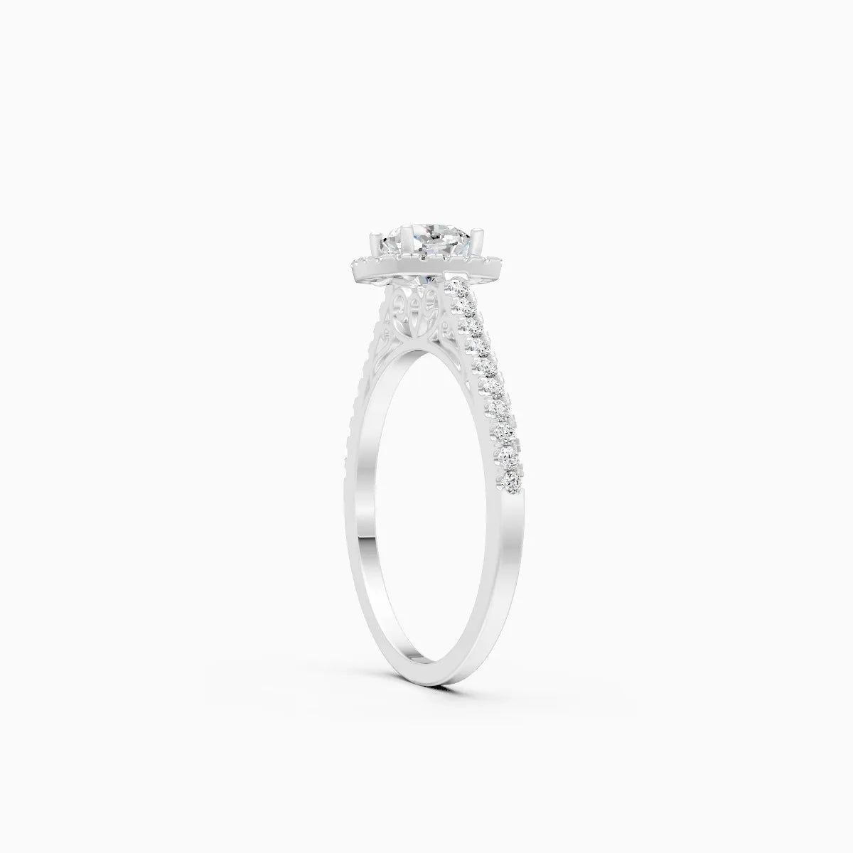 Square Centerpiece With Mini Diamond Band