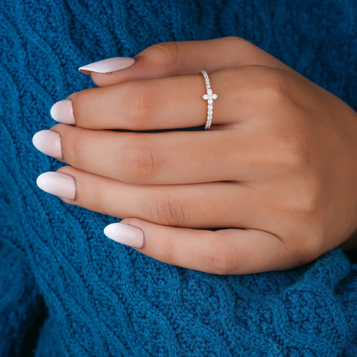 Round Minimalist Lab grown Diamond Ring