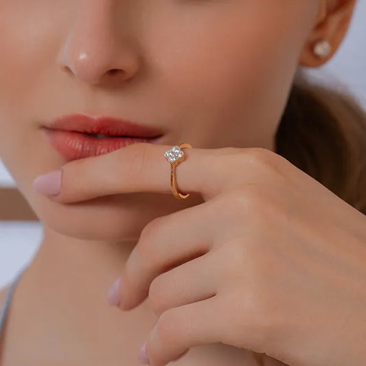 Floral Lab Diamond Ring in Gold