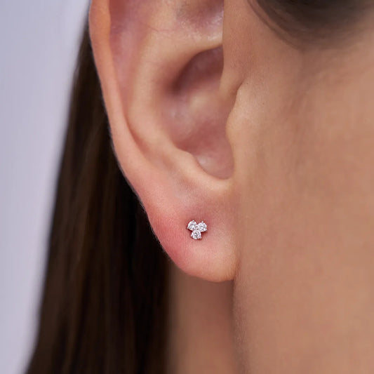 Trefoil Cluster Scalloped Stud Earrings