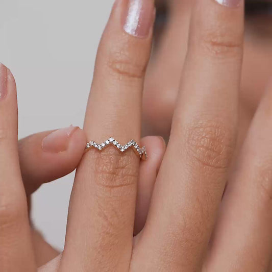 Modern Zigzag Diamond Band Ring
